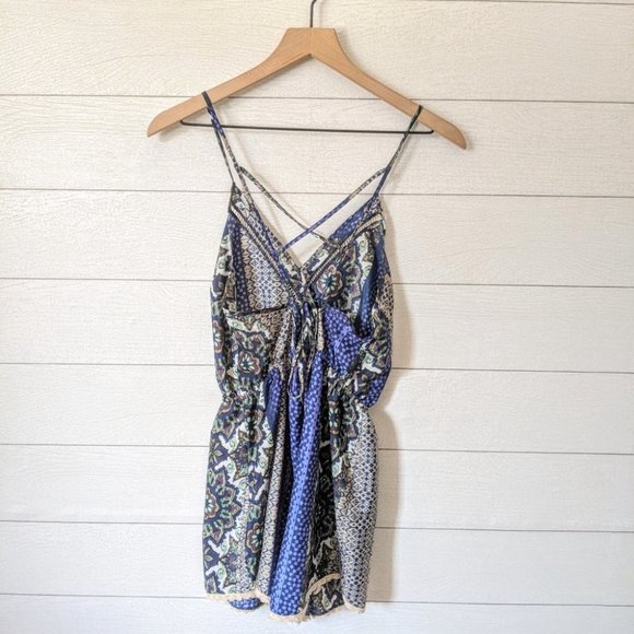 LUSH Handkerchief Tie Back Romper S - Picture 5 of 7